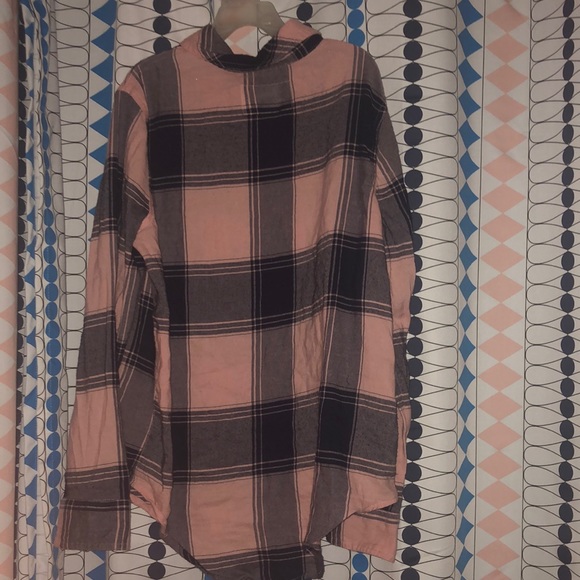Plaid flannel Shirt - Picture 2 of 3